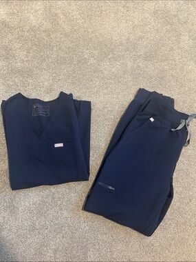 Figs scrubs
